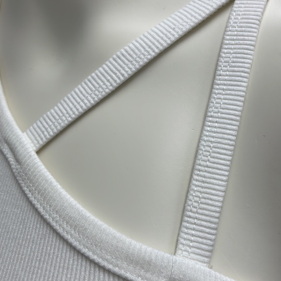 White Ribbed Cropped Tank Top - Picture 4 of 13